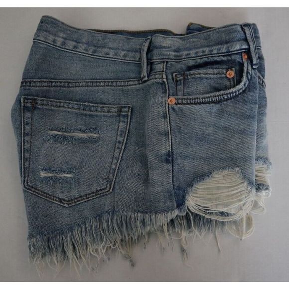 We The Free OB1249055 Women Sz 26 Blue Denim Button Fly Distressed Frayed Shorts - Picture 7 of 7